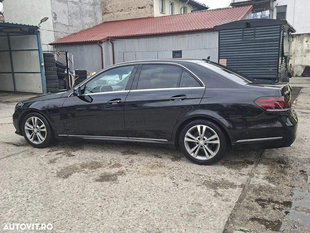 Mercedes-Benz E - 10