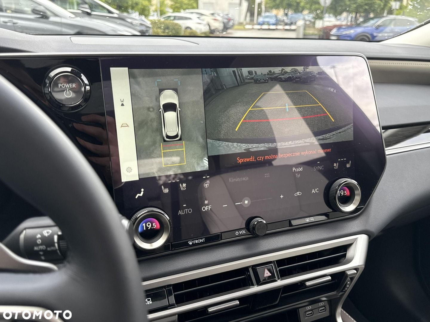 Lexus RX 450h+ F Sport Design - 13