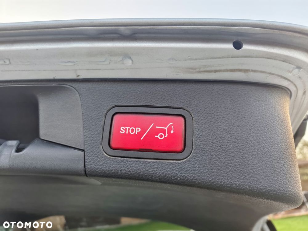 Mercedes-Benz Klasa C 220 (BlueTEC) d 7G-TRONIC - 15
