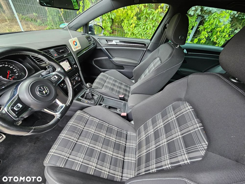 Volkswagen Golf GTD BlueMotion Technology - 22