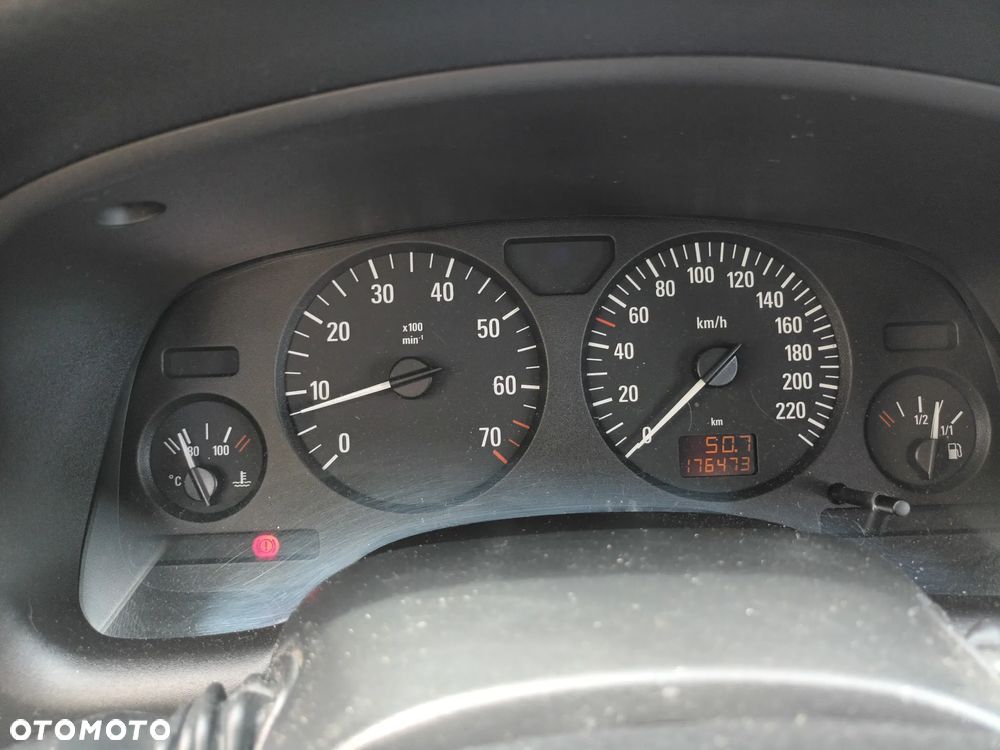 Opel Astra - 10