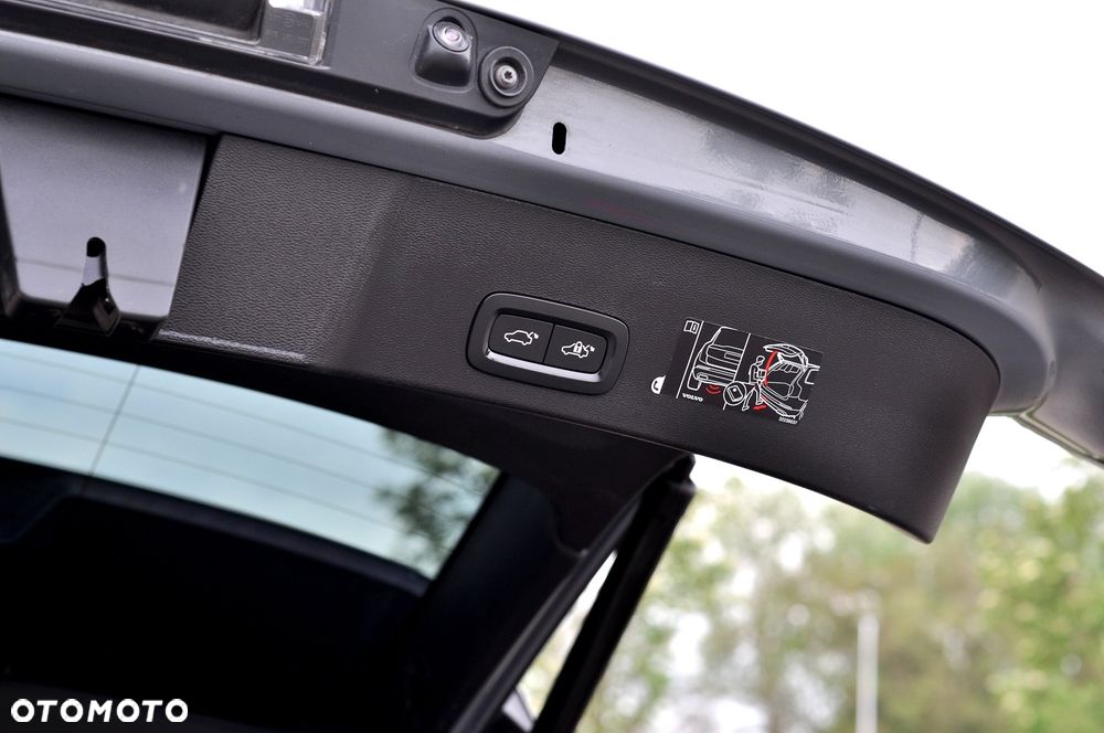 Volvo XC 40 - 33