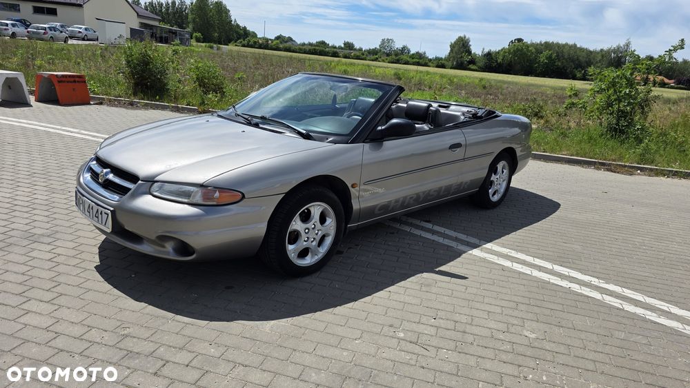 Chrysler Stratus - 2