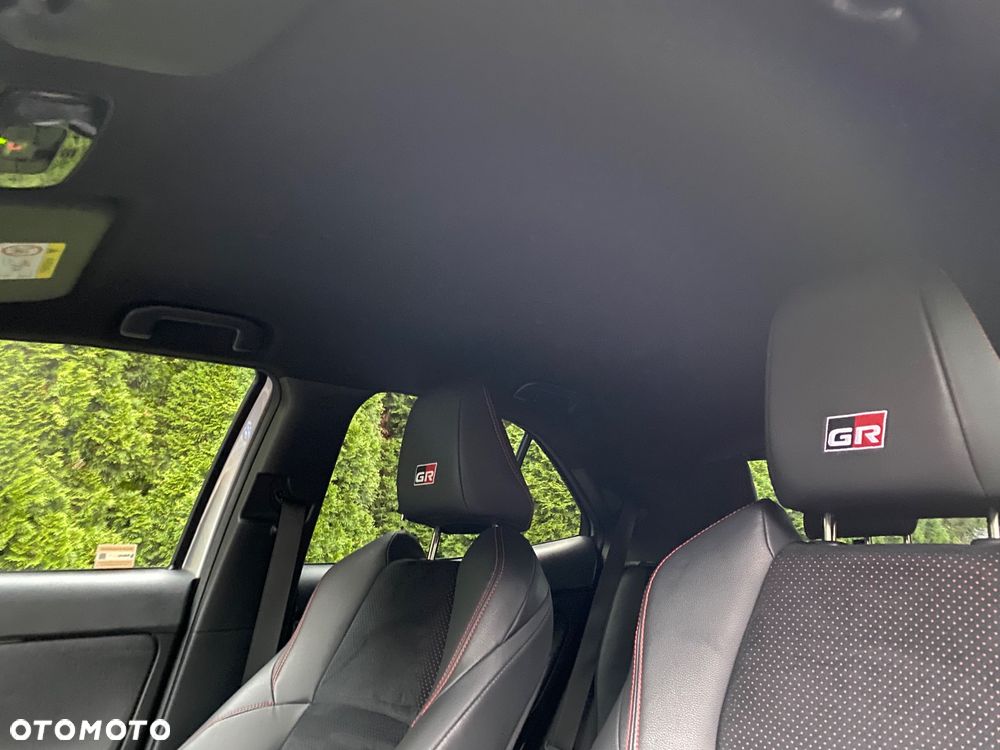 Toyota Yaris Cross - 12