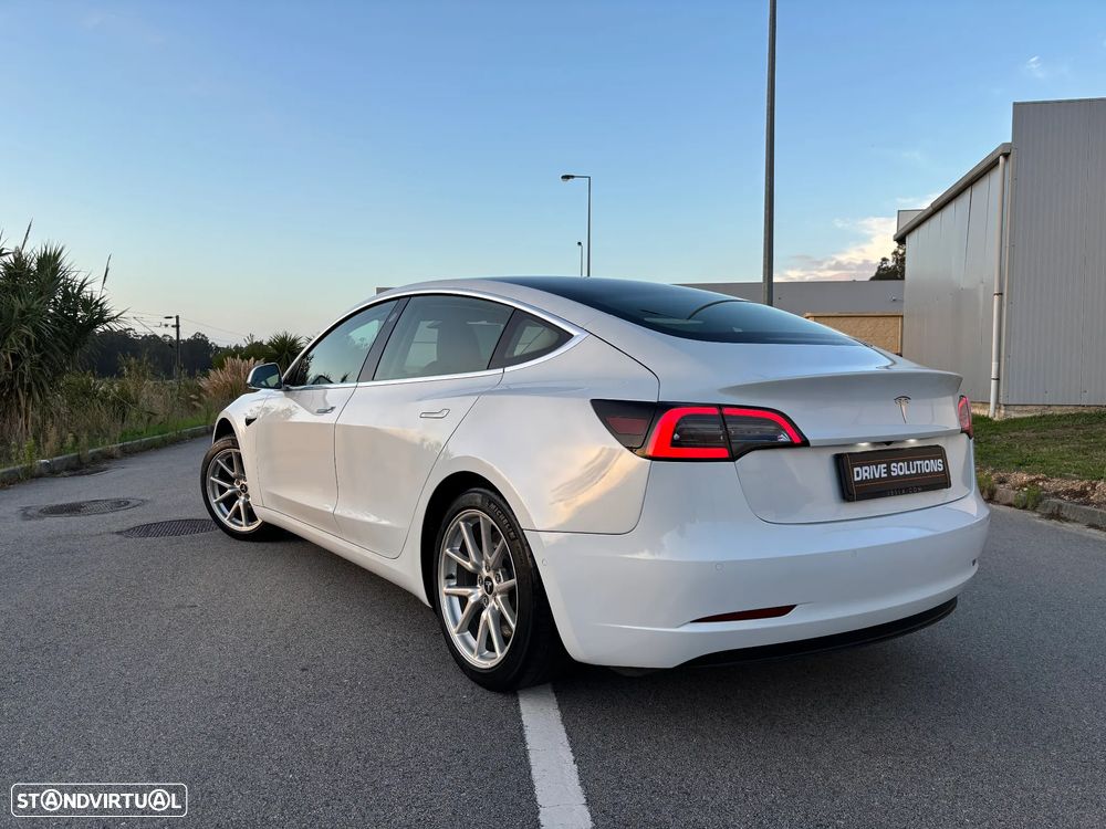 Tesla Model 3 Standard Range Plus RWD - 5