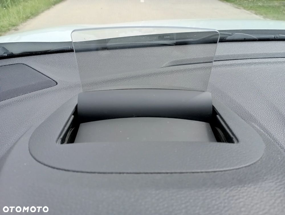 Mitsubishi Eclipse Cross - 33