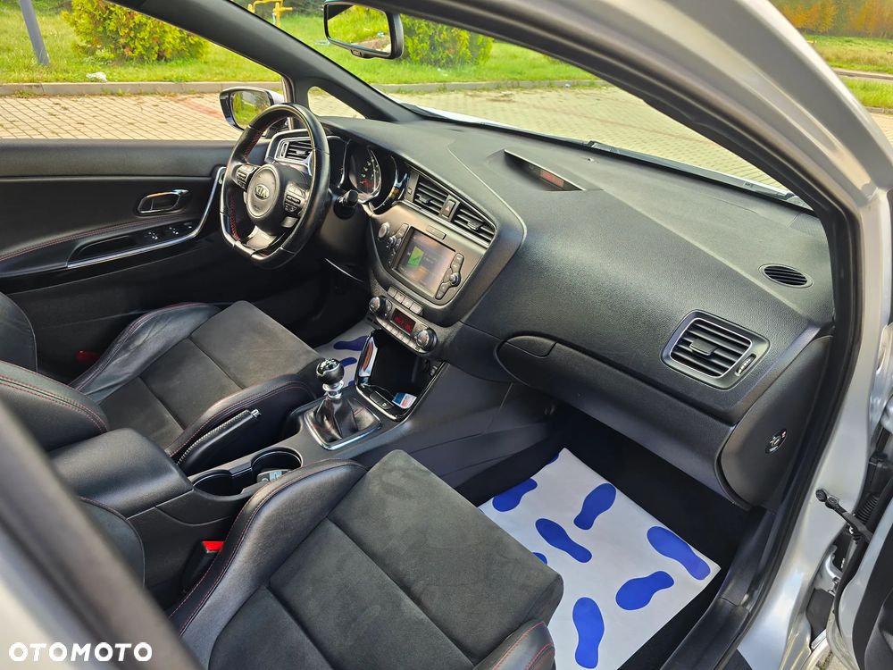 Kia Ceed Cee'd 1.6 T-GDI GT - 30