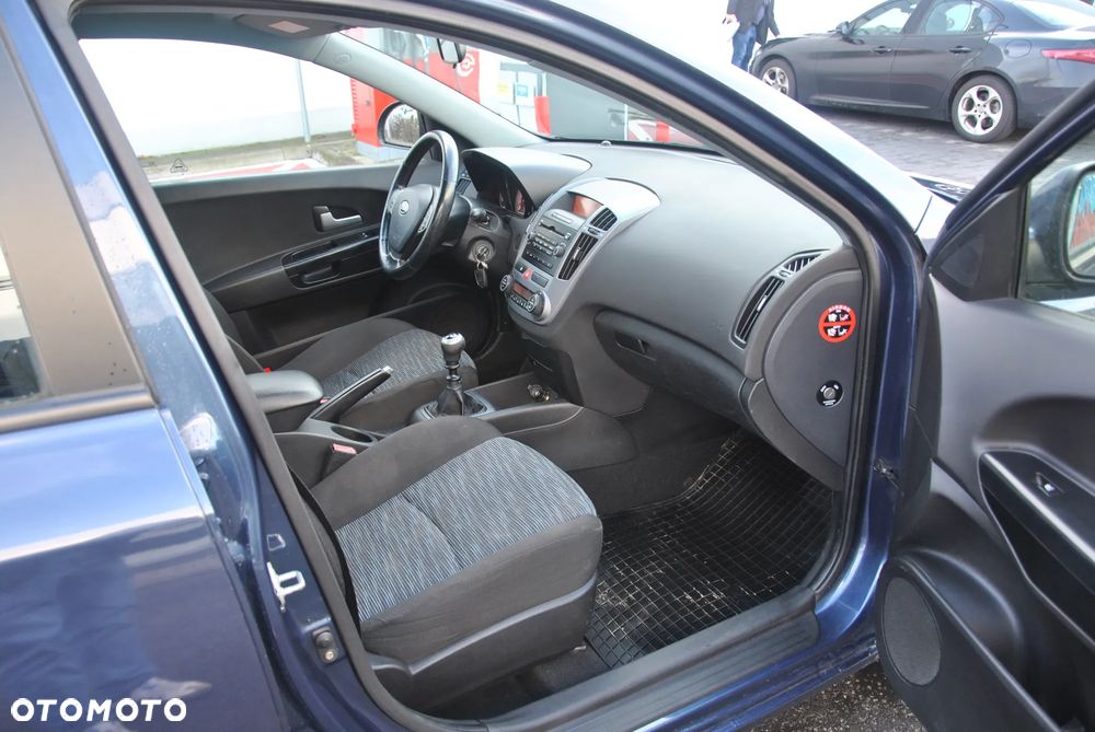 Kia Ceed 1.6 Crdi Comfort + - 10