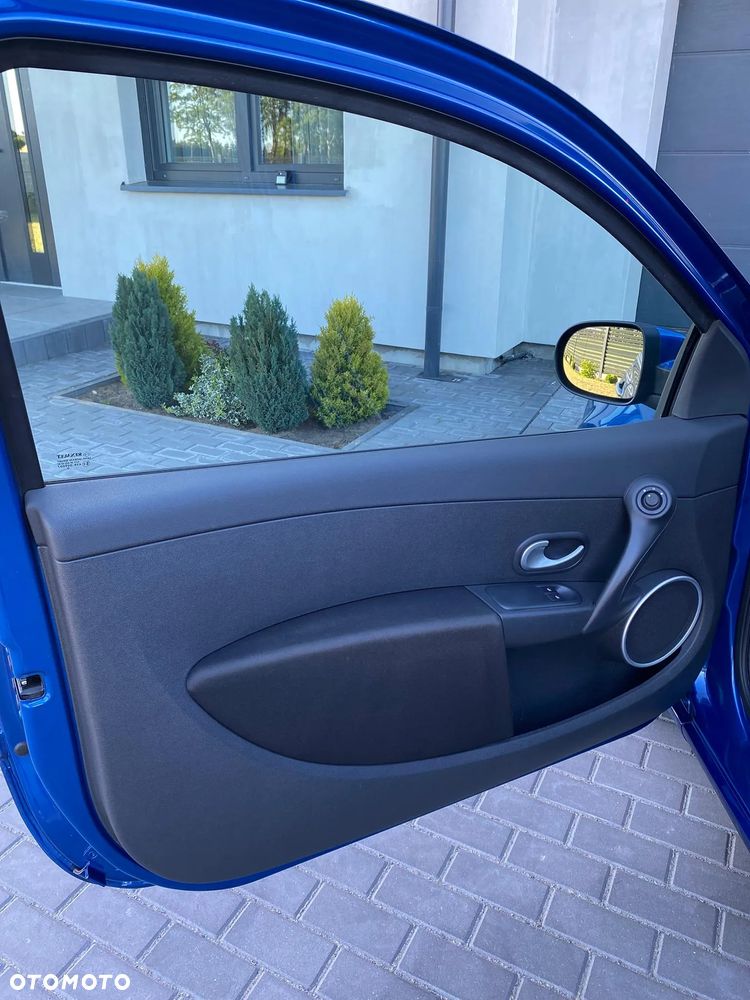 Renault Clio 1.2 16V 75 Expression - 22