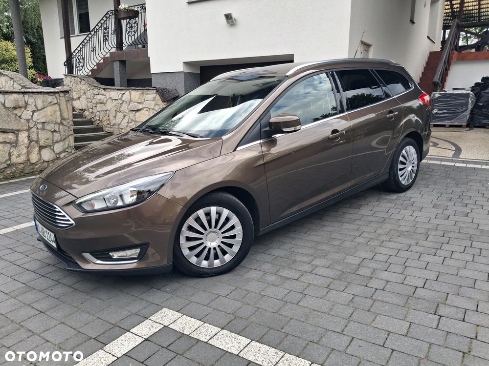 Ford Focus - 1