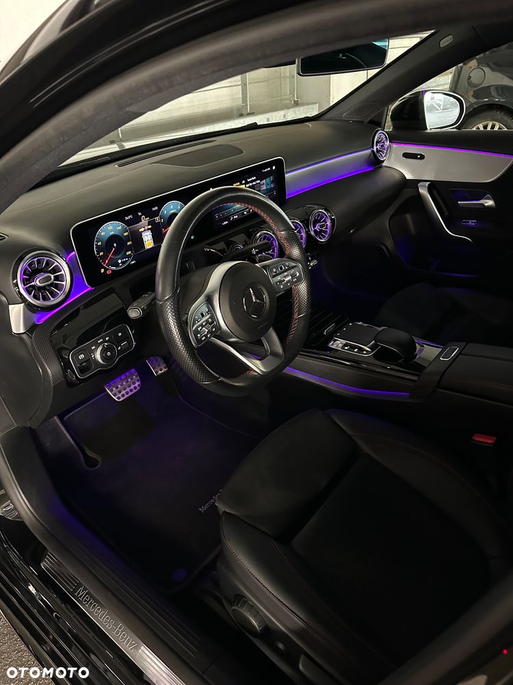 Mercedes-Benz Klasa A 180 7G-DCT Lim AMG Line Advanced Plus - 31