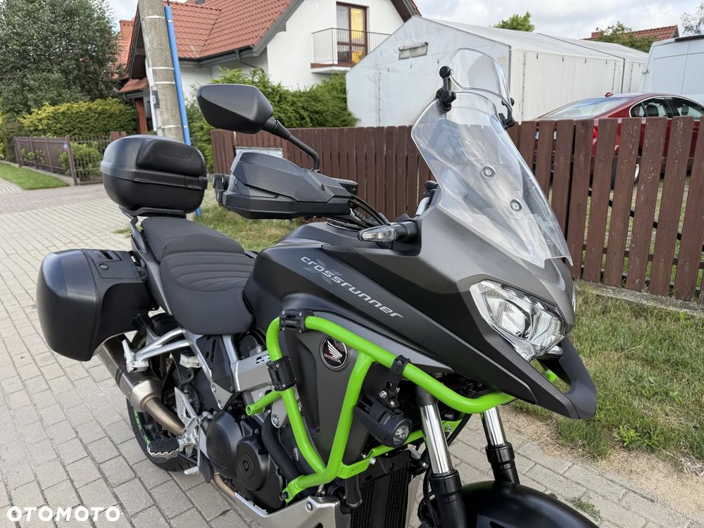 Honda VFR - 10