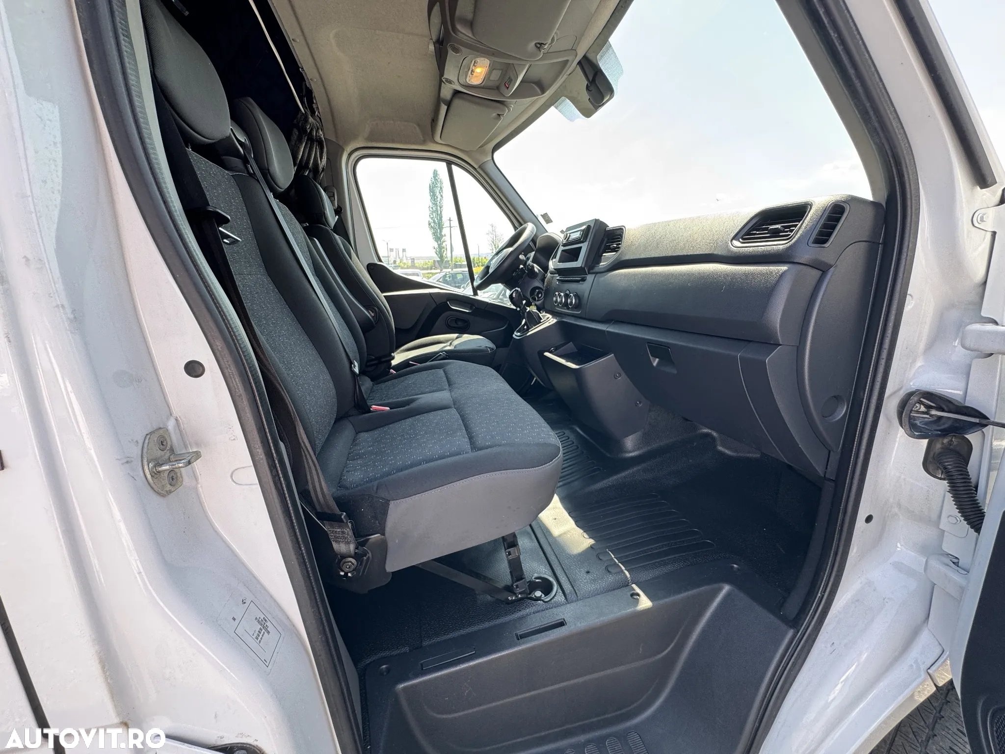 Renault Master 2.3 Blue dCi 165 TT Sasiu CD 3,5t L3 - 18