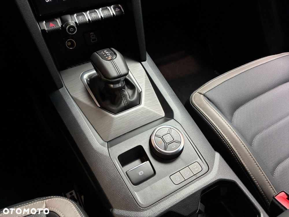 Volkswagen Amarok 3.0 V6 TDi 4MOTION Aventura - 35