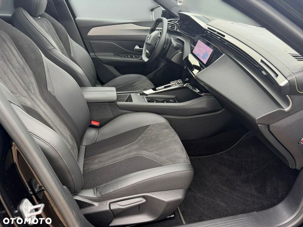 Peugeot 308 - 25