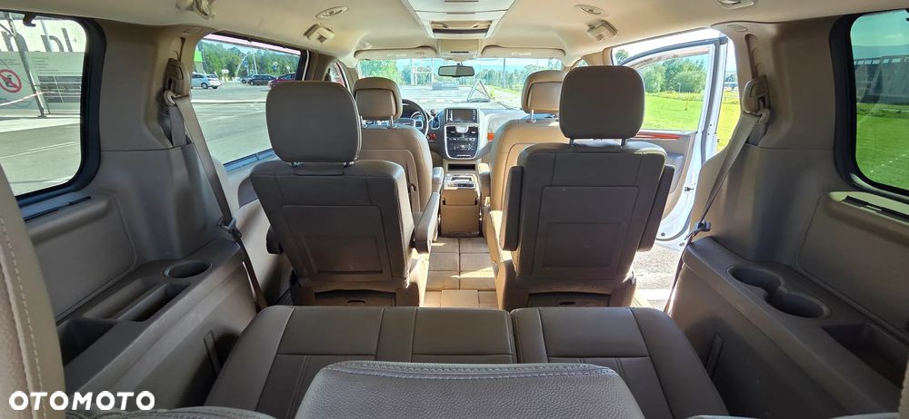 Chrysler Town & Country 2016