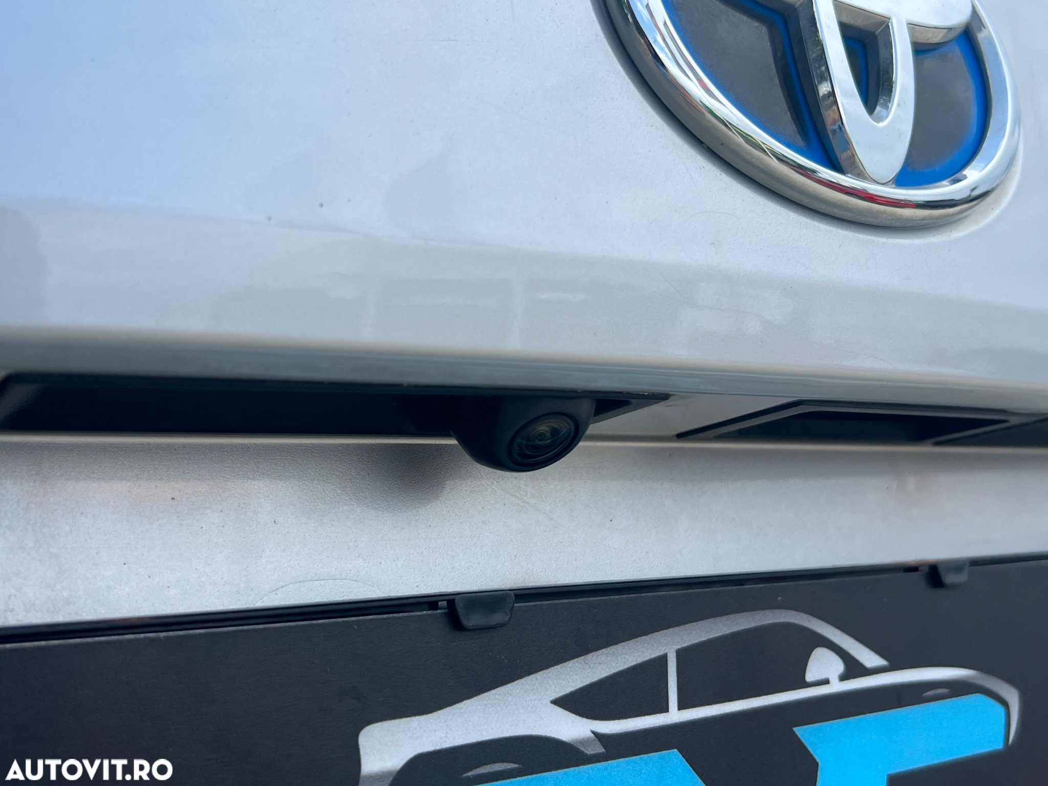 Toyota Corolla 1.8 Hybrid Touring Sports Comfort - 29