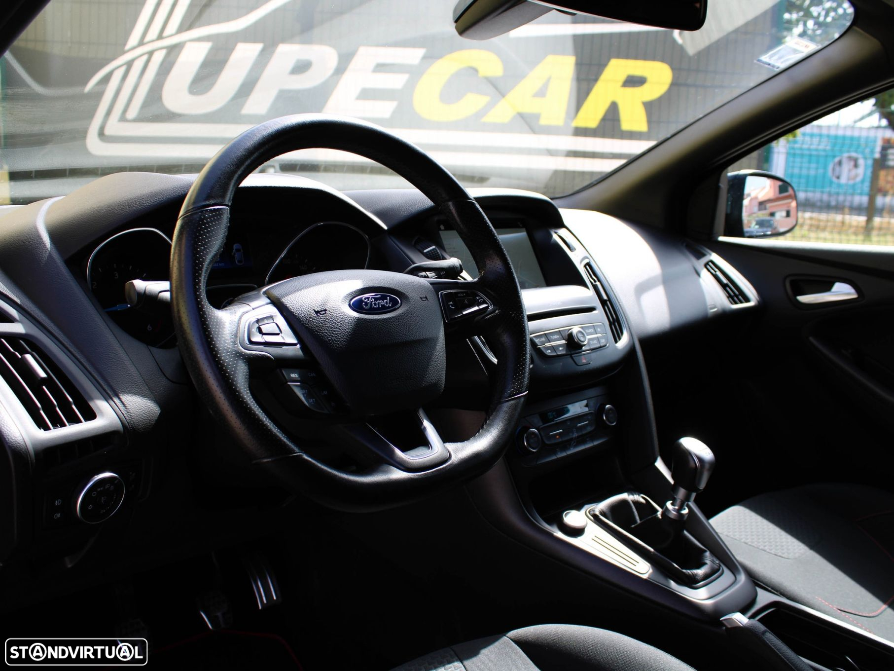 Ford Focus 1.5 TDCi ST-Line - 29