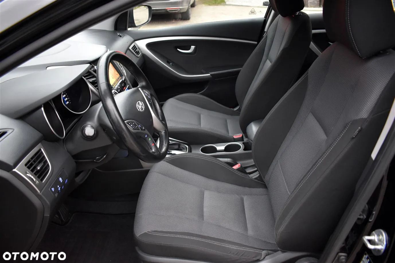 Hyundai i30 i30cw 1.6 CRDi Automatik Style - 12