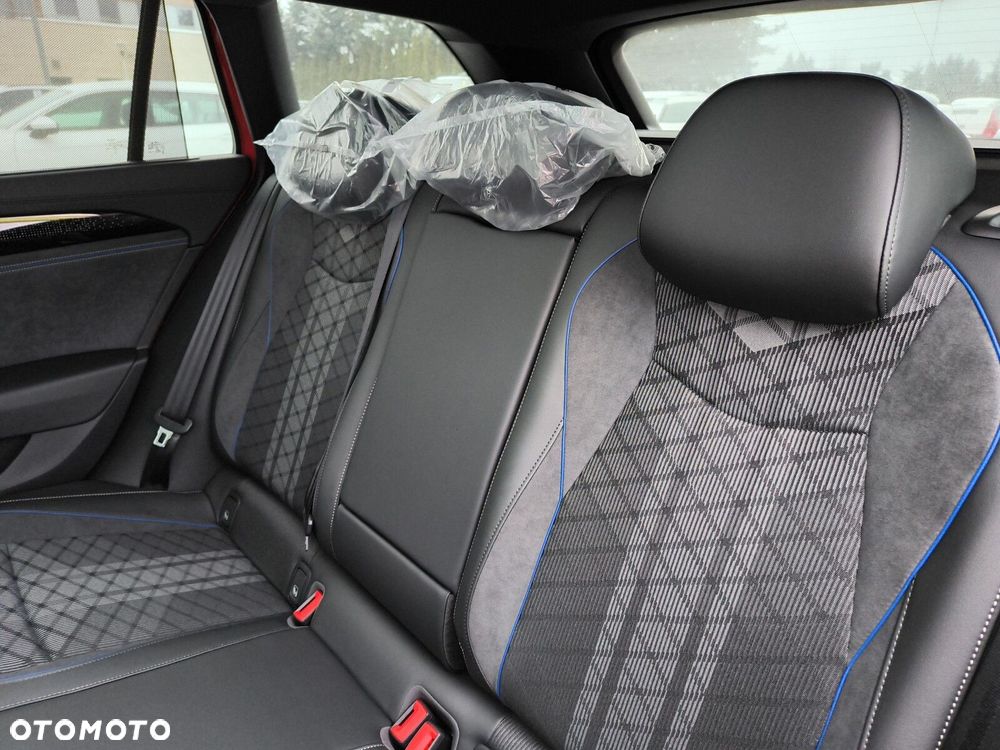 Volkswagen Passat Variant 2.0 TSI R-Line Plus DSG - 16