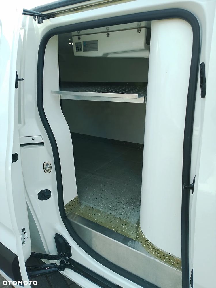 Peugeot Partner Proace Berlingo Combo Doblo L2 Izoterma Chłodnia Salon PL półka Inox 3 osoby - 14
