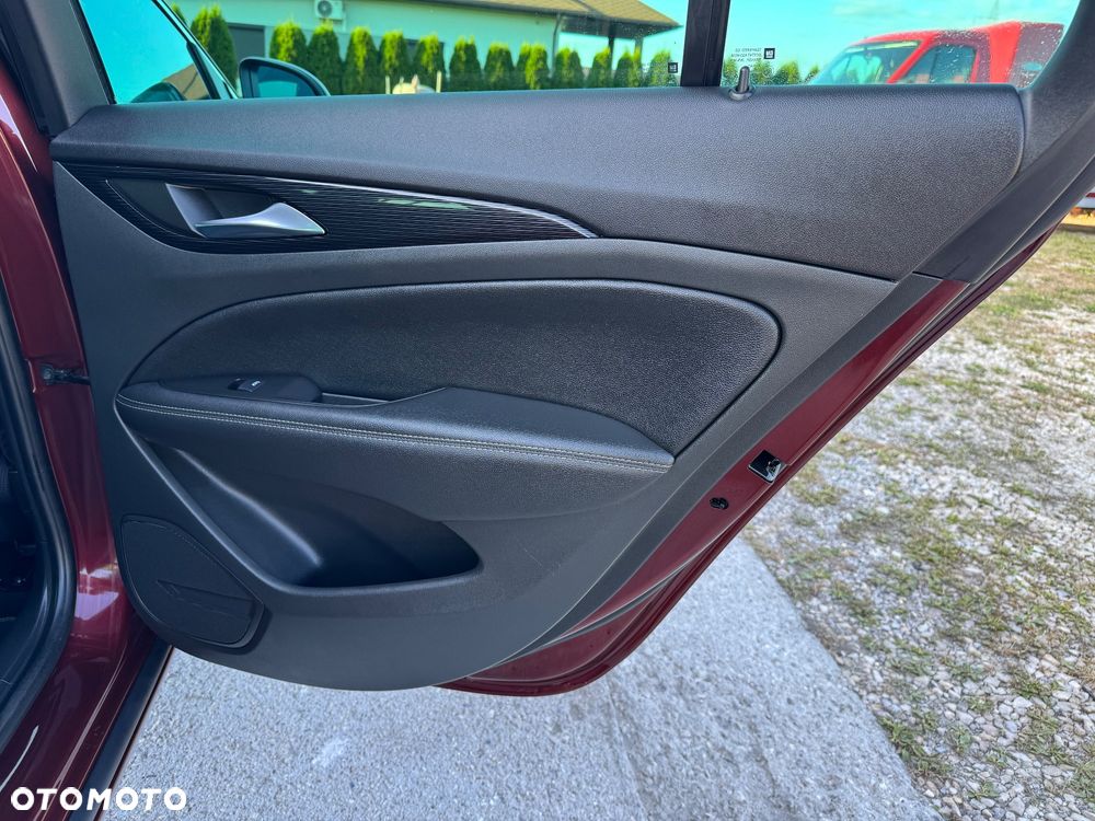 Opel Insignia 2.0 BiTurbo 4x4 Innovation - 23