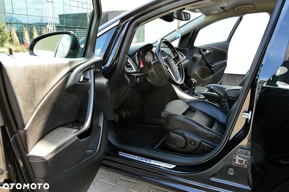 Opel Astra 1.4 T Cosmo - 6