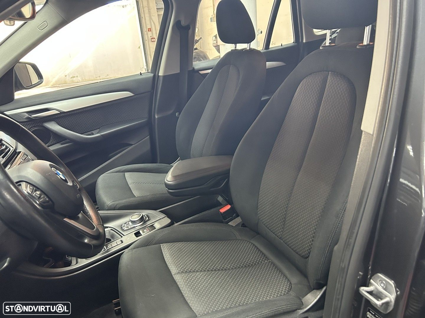 BMW X1 16 d sDrive Advantage Auto - 11
