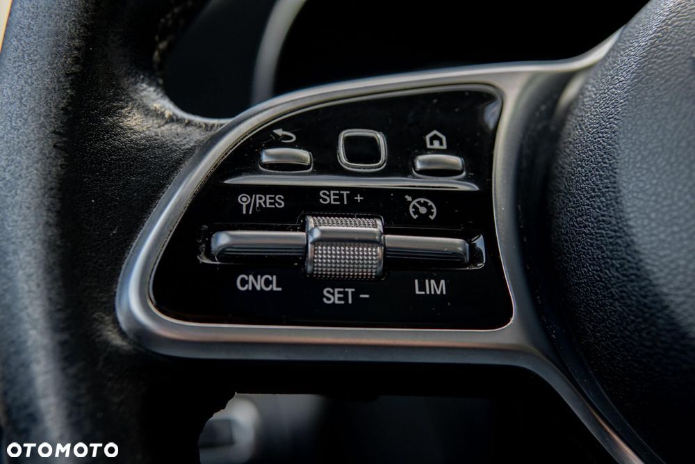 Mercedes-Benz Klasa C 200 d 9G-TRONIC - 19