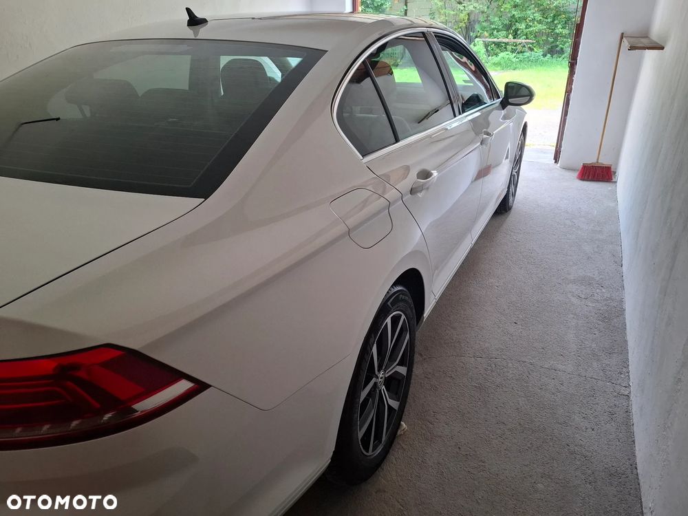 Volkswagen Passat 1.4 TSI BMT Comfortline - 29