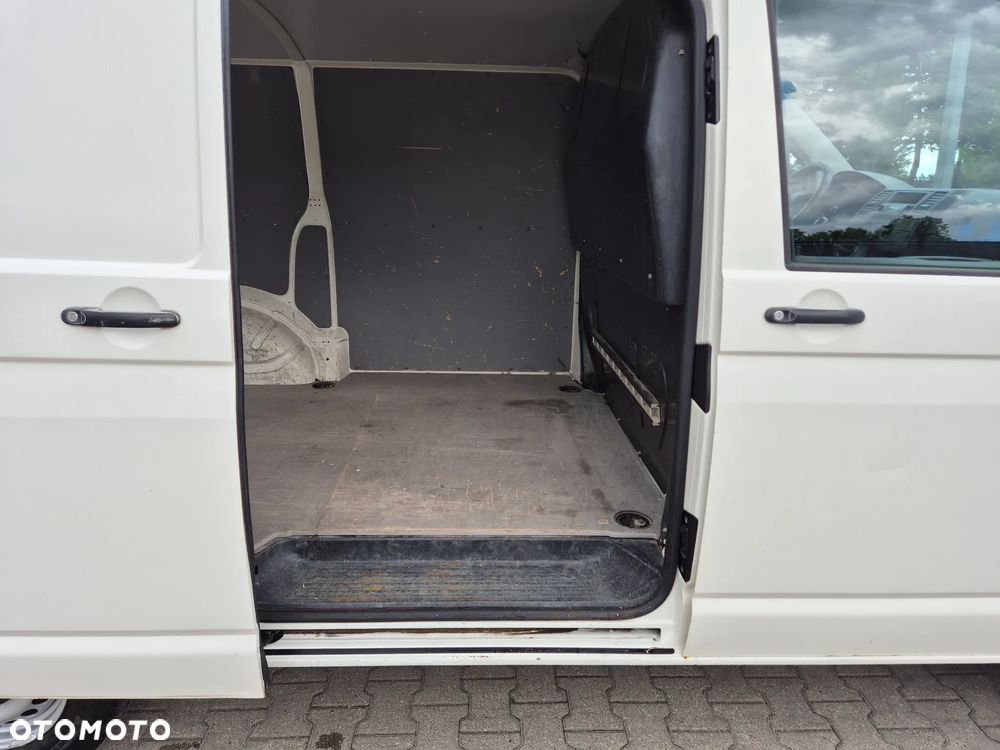 Volkswagen Transporter T5 - 10