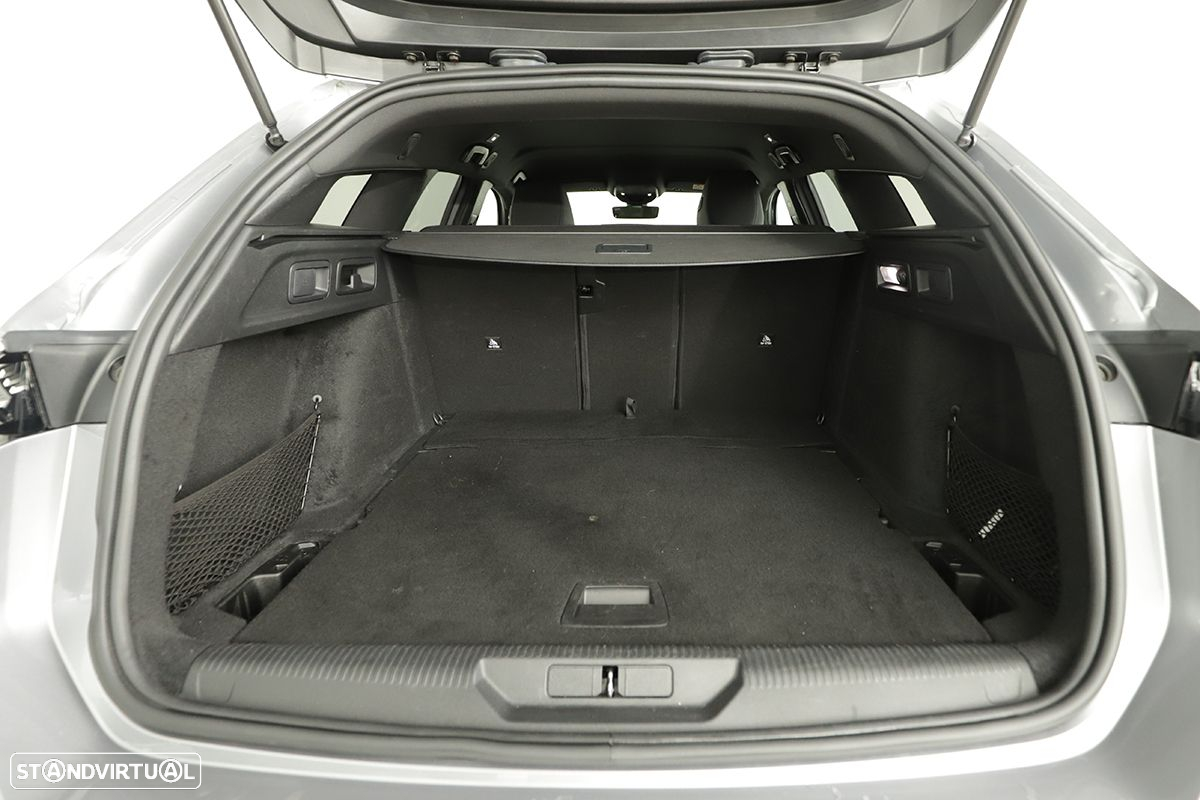Peugeot 308 SW 1.2 PureTech GT EAT8 - 24