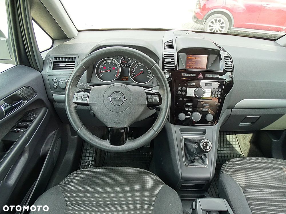 Opel Zafira 1.8 Innovation - 18