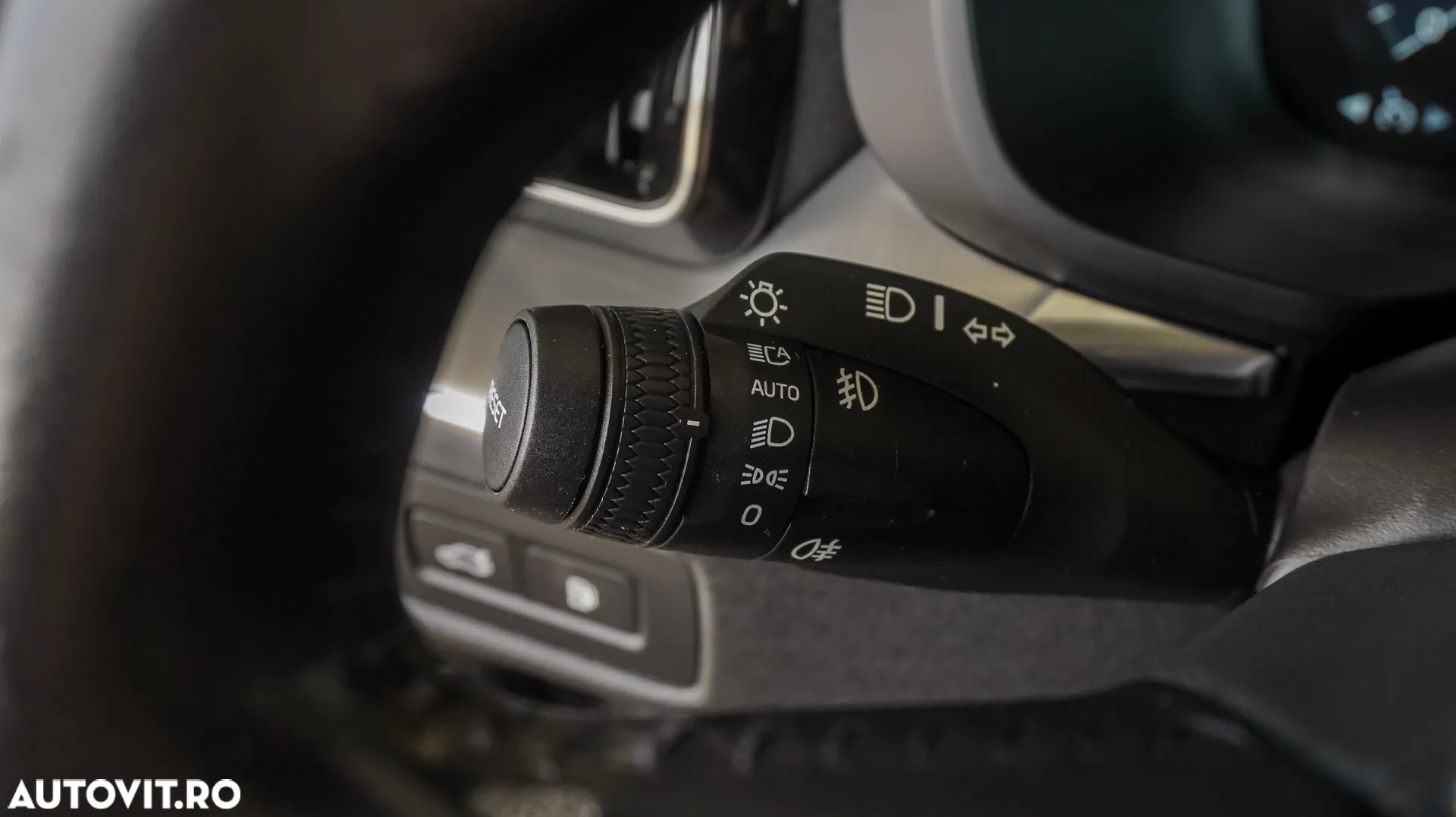 Volvo XC 60 T8 Twin Engine AWD Momentum - 20