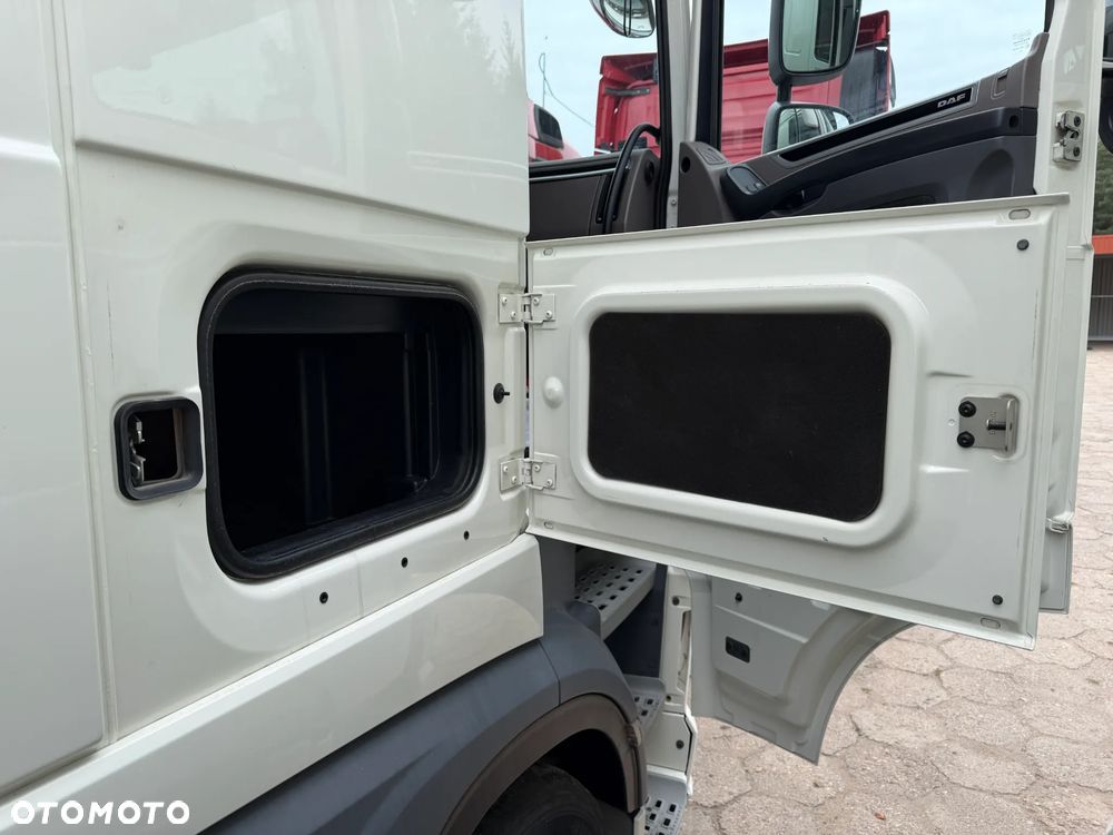 DAF XF 106 480 / MEGA LOW DECK / 6 SZTUK DO WYBORU / NOWY TACHOGRAF / NAJWYŻSZA KABINA SUPER SPACE CAB / LODÓWKA / 2018 ROK !! - 35