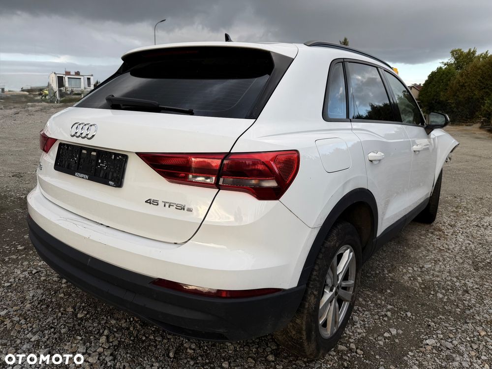 Audi Q3 45 TFSIe S tronic S line - 3
