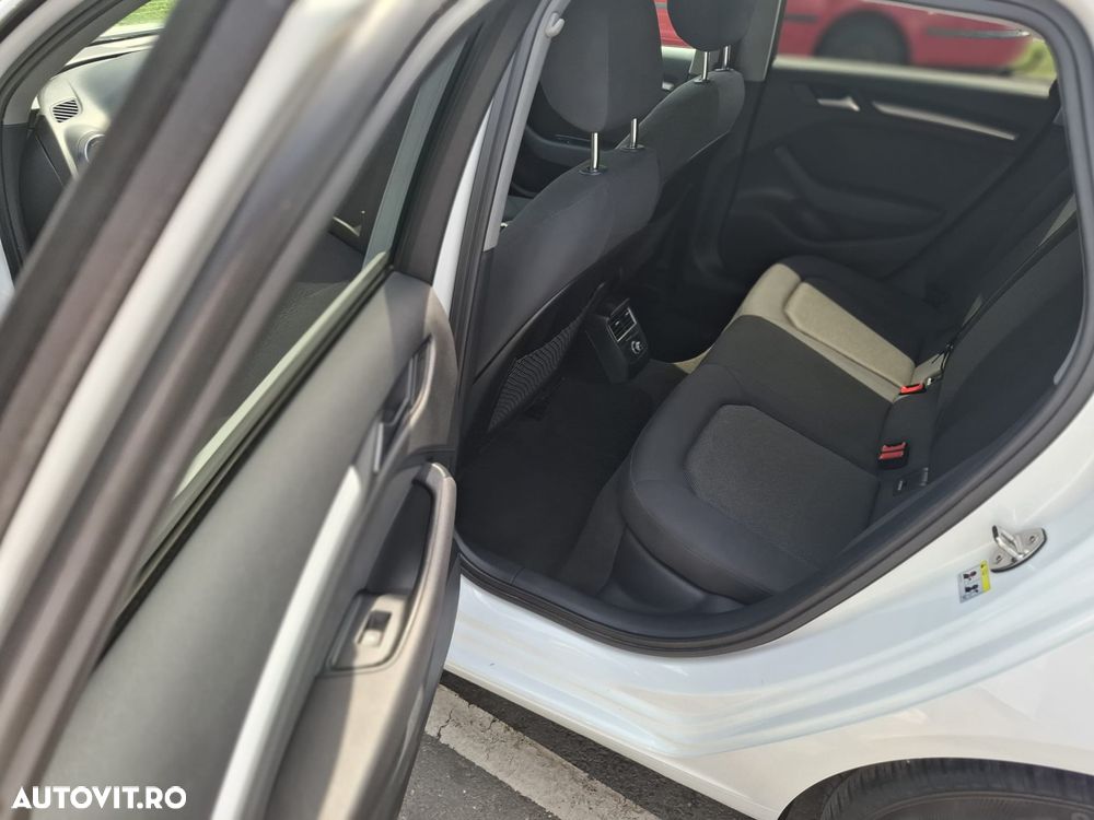 Audi A3 Sportback 1.6 30 TDI Design - 7