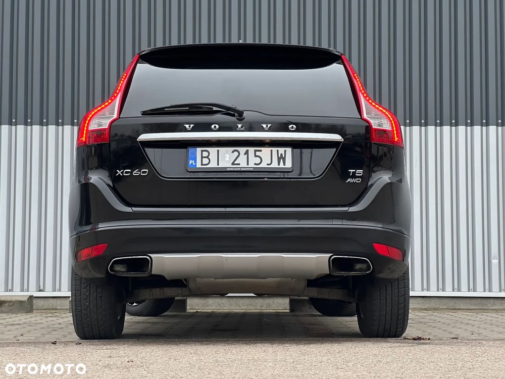 Volvo XC 60 T5 AWD Summum - 14