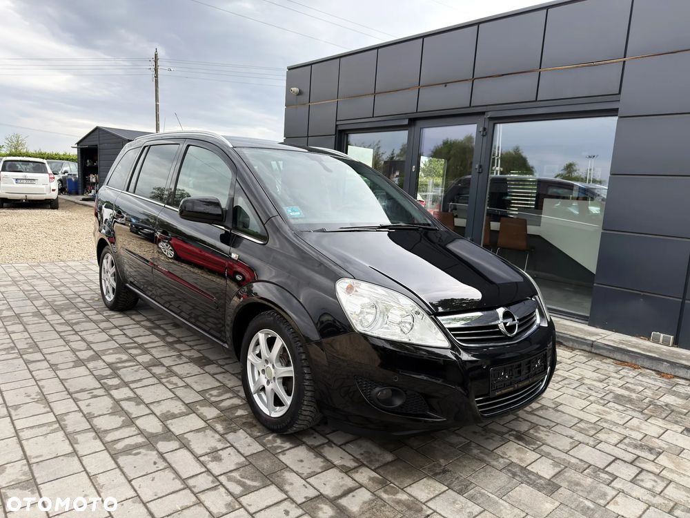 Opel Zafira 1.8 Cosmo - 1