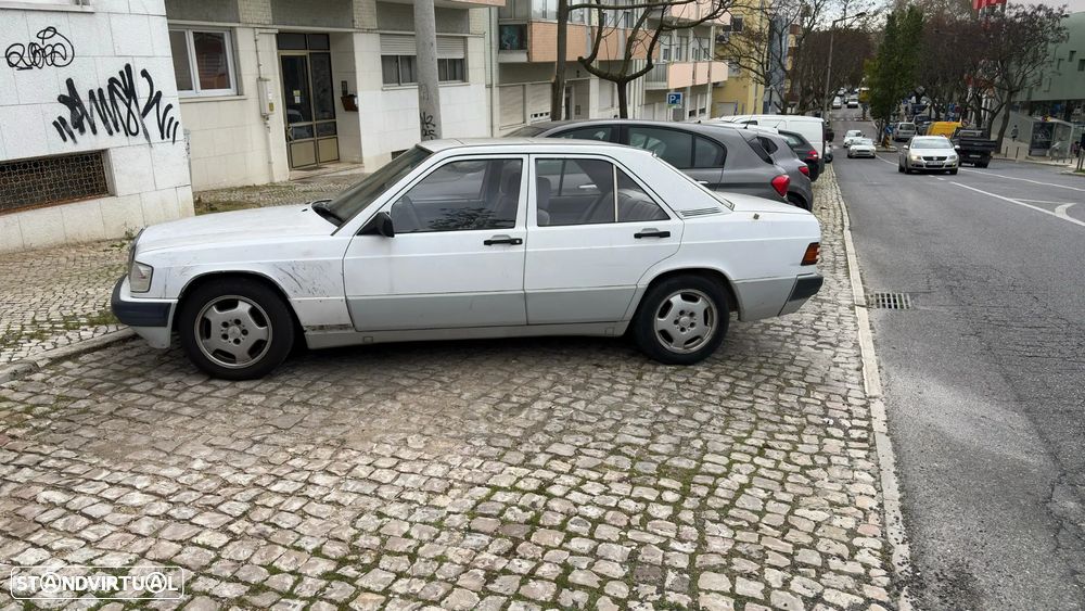 Mercedes-Benz A 190 - 1