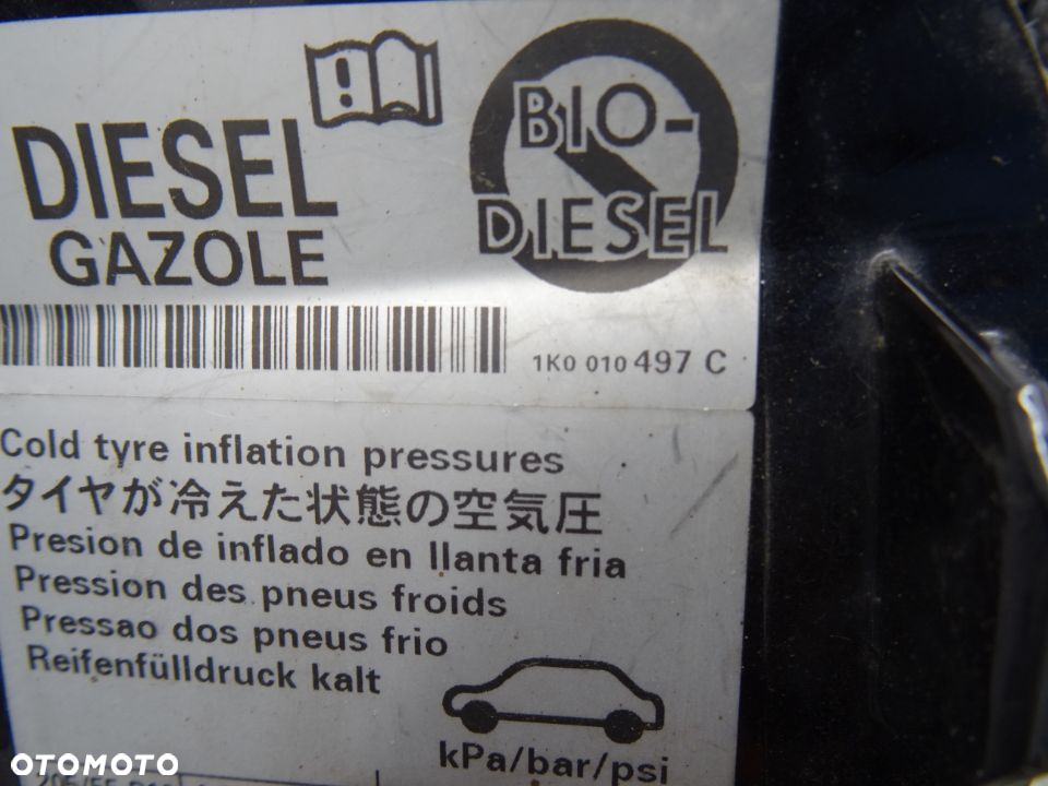 VW PASSAT B6 2.0 TDI KLAPKA WLEWU PALIWA - 7