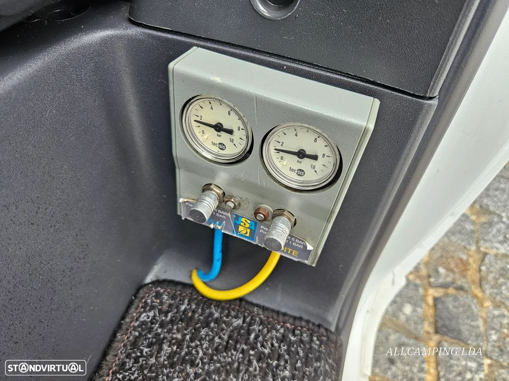 Knaus Sport TI CAMA FRANCESA SALÃO FACE TO FACE - 52