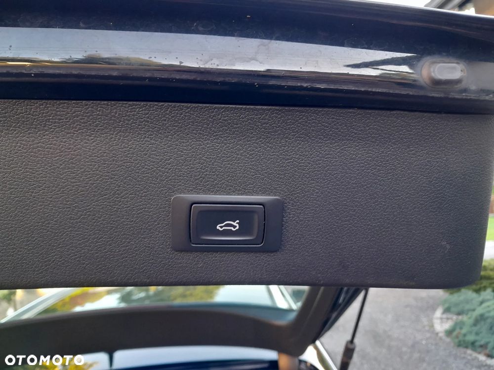 Audi A4 Avant 2.0 TDI Multitronic - 17