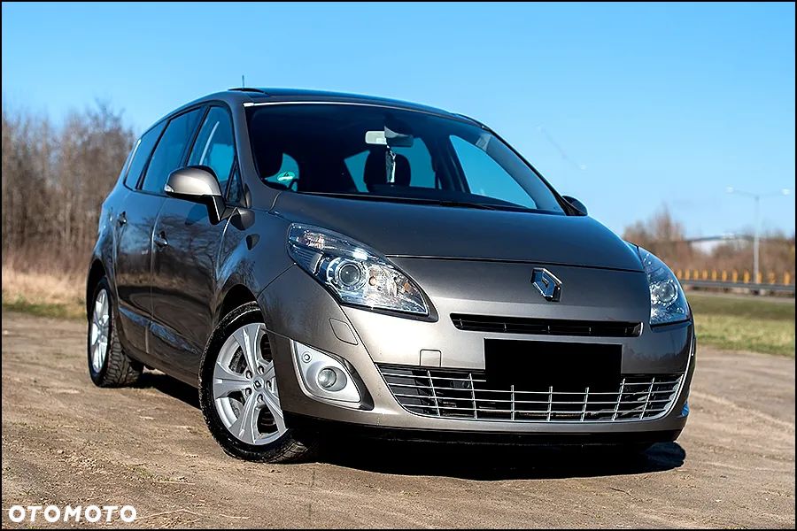 Renault Grand Scenic - 1