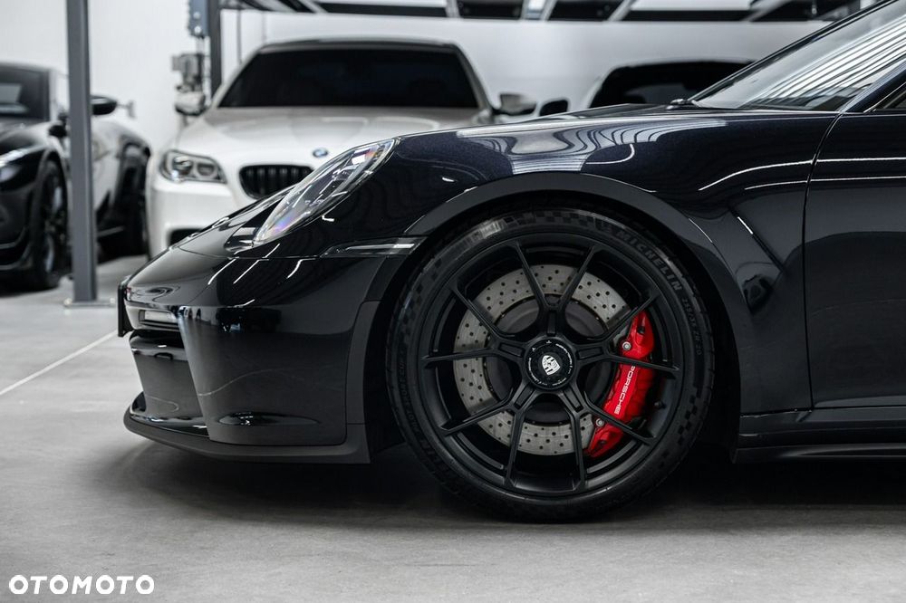 Porsche 911 GT3 Touring PDK - 14