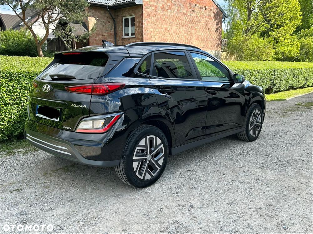 Hyundai Kona Select