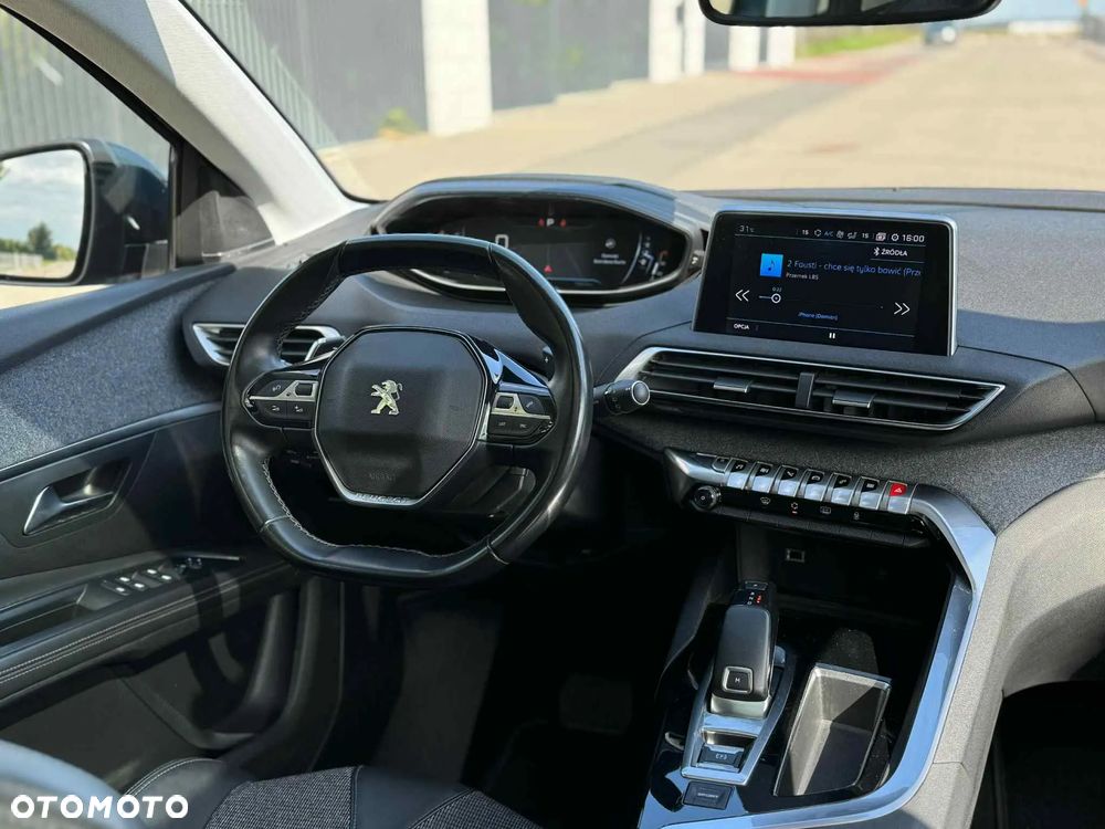 Peugeot 5008 1.5 BlueHDI Allure S&S EAT8 - 23