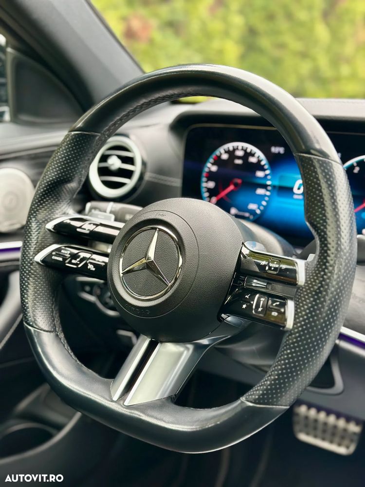 Mercedes-Benz E - 16