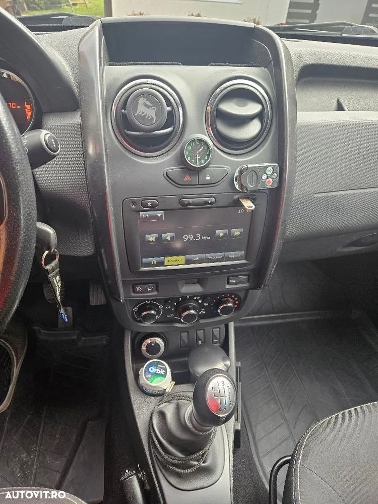 Dacia Duster 1.5 dCi 4WD Prestige jante 16" - 9