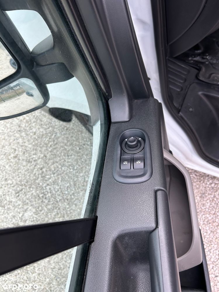 Renault Master Long L3H2 2.3 dCi 125KM Bez Adblue - 15